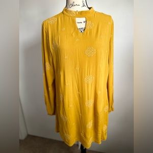 Chelsea & Violet‎ woman’s embroidered tunic